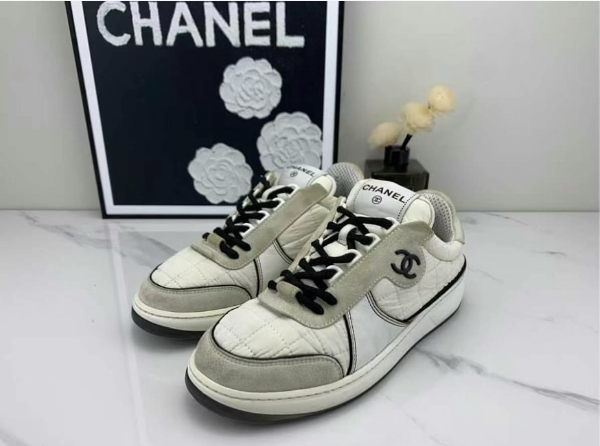 圖片 Chanel 黑白熊貓板鞋