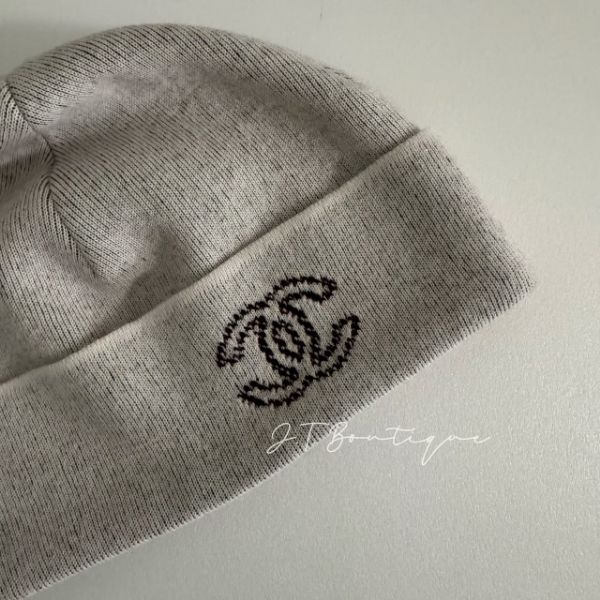 圖片 Chanel 灰色鏤空字母毛帽