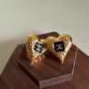 圖片 Chanel 黑色金沙熔岩愛心耳針 