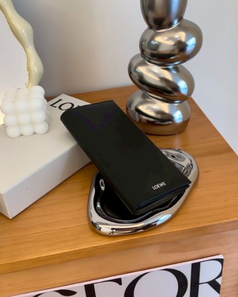 圖片 【Loewe】柔軟納帕小牛皮長夾 黑色