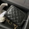 圖片 Chanel 黑金羊皮核桃金球方