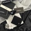 圖片 CHANEL 25P 菱格摺疊墨鏡