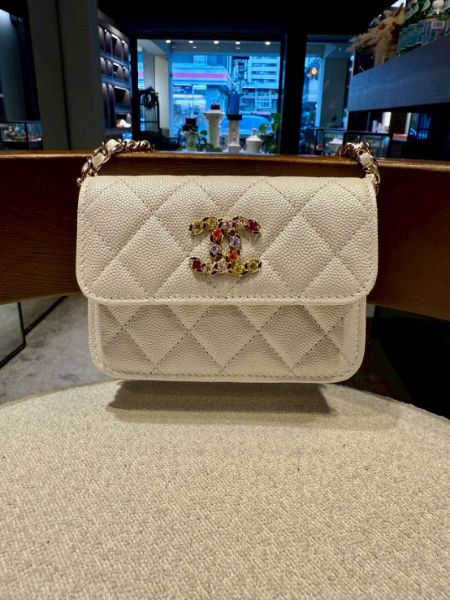 圖片 CHANEL 白色彩鑽小包