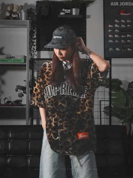 Supreme SS25 Week10 Velvet Baseball Jersey 