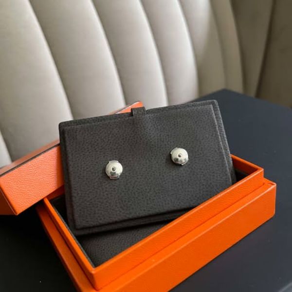 圖片 Hermes 純銀豬鼻子mini耳針