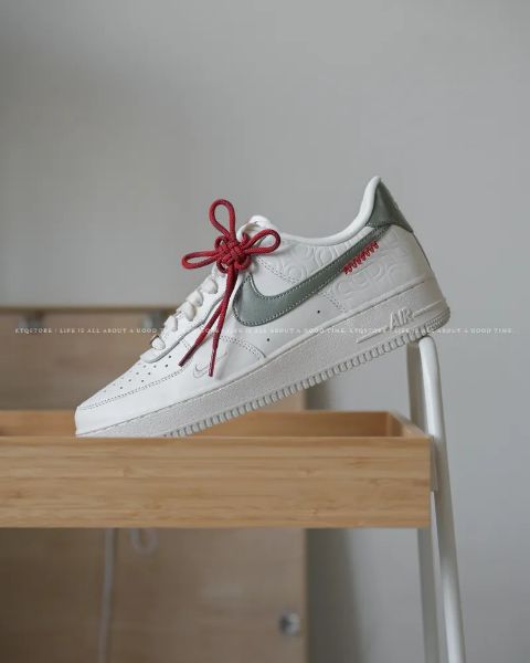 圖片 KTQ STORE 現貨 Nike Air Force 1 Low "Year of the Snake" 蛇鱗白綠 HV5979-130