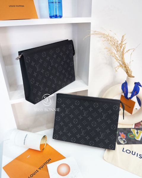 圖片 LV(M61692) 灰黑老花手拿包 (預購)
