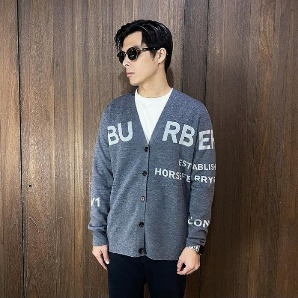 圖片 美國百分百【全新真品】Burberry 針織衫 V領 男款 歐洲精品 logo 長袖罩衫 外套 灰色 CX66