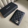 圖片 Chanel 24b黑金荔枝半鑽護照夾