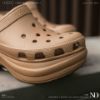 NICEDAY 現貨 Crocs Classic Crush 洞洞鞋 厚底 踩屎感 鯨魚 棕色 可可 米白 白 增高