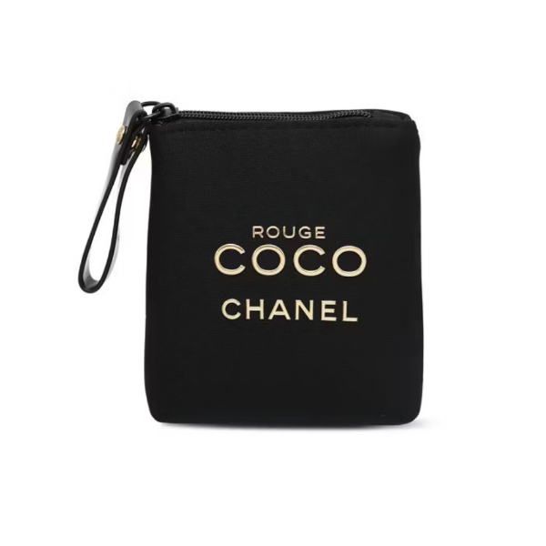 圖片 CHANEL 香奈兒美妝 COCO唇膏隨身收納包  - 任選三隻香奈兒唇膏即可以699加購