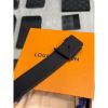 圖片 Louis Vuitton LV 霧黑頭搭配壓紋老花設計 男生 皮帶