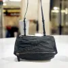 圖片 Givenchy BB05253 Mini 潘朵拉包 Pandora 水洗小羊皮 黑色