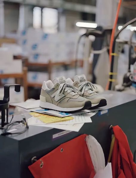 【Focus Store】New Balance 1300JP Made in USA "Mirage Grey" U1300JP