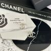 圖片 CHANEL 25P 銀色拉絲雙C耳環