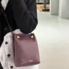 圖片 Loewe Pebble 平滑小牛皮包 勃艮地紅色