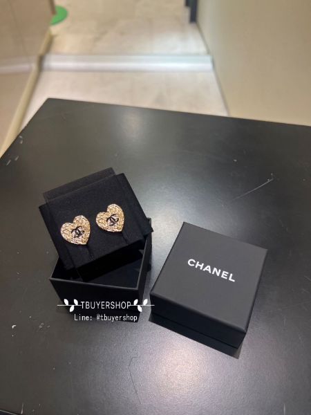 圖片 Chanel 熔岩愛心cc耳釘