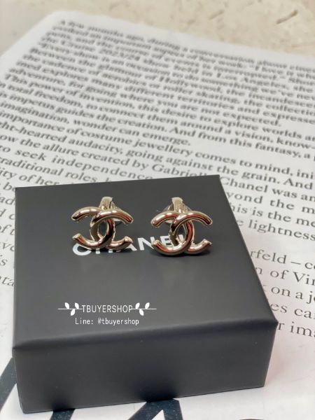 圖片 Chanel 25p 淡金雙C耳夾