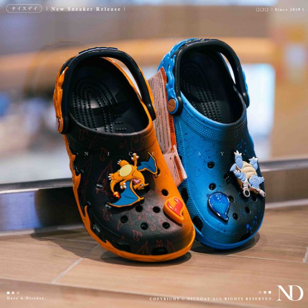 NICEDAY 現貨 Crocs Classic Crush 洞洞鞋 Pokemon 寶可夢 神奇寶貝 皮卡丘 噴火龍 水箭龜 聯名 男女鞋 鴛鴦 藍橘色