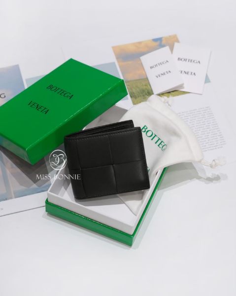 圖片 BV大編織霧面牛皮六卡短夾-黑色