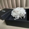 圖片 Chanel 25c白色琺瑯方鑽耳環