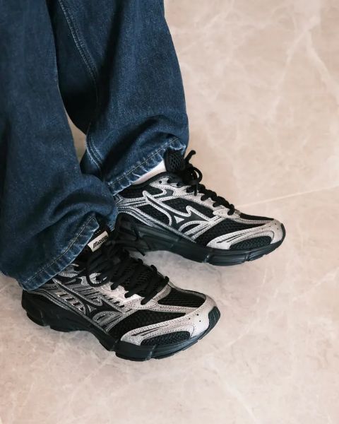 【Focus Store】Mizuno Speed 2010 “Black” D1GH251703