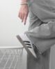 圖片 KTQ STORE 現貨 Adidas Neo VL Court 米灰色 黑色 麂皮 焦糖底 復古 板鞋 休閒鞋 德訓鞋 JR2560	