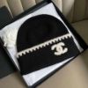 圖片 Chanel 黑白熊貓毛帽