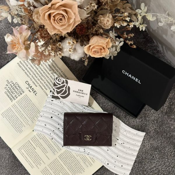 圖片 CHANEL 25A 新款酒紅釦式零錢包