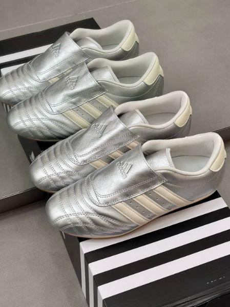 圖片 KTQ STORE 現貨 Adidas originals Taekwondo Sliver 跆拳道鞋 白銀 奶油 JS4023