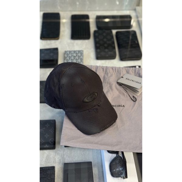 圖片 Balenciaga 巴黎世家 經典 仿舊風格 字母搭配 帽子