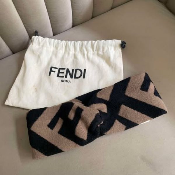 圖片 Fendi 老花套頭綁帶