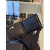 圖片 Dior 經典 黑色、卡其刺繡滿版，皮革滿版設計 立體logo 男生 零錢袋 八卡 短夾