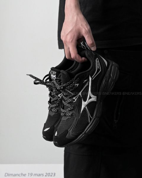 iSNEAKERS 現貨 Mizuno Speed 10S "Black" 黑魂 D1GH240605