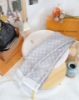 圖片 LV(M94900) Denim 老花披肩-珍珠灰色(預購)