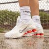 NICEDAY 現貨 Nike Shox R4 White Picante Red 紅白 奶油白 復古 氣墊 緩震 減震桶 女鞋 AR3565-103