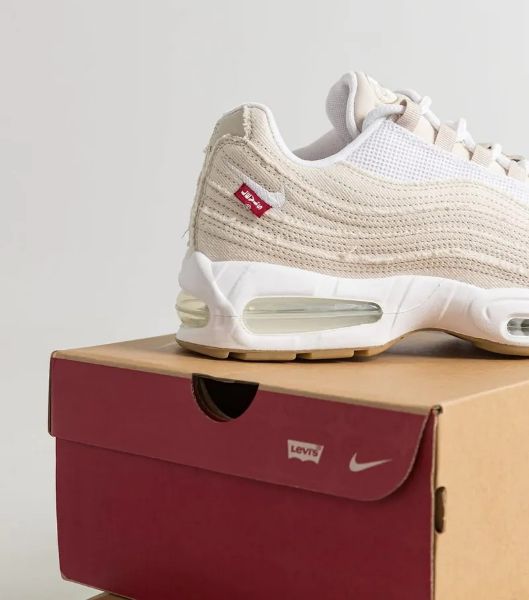 【Focus Store】Levi's® x Nike Air Max 95 "White and Ecru" HM4743-100