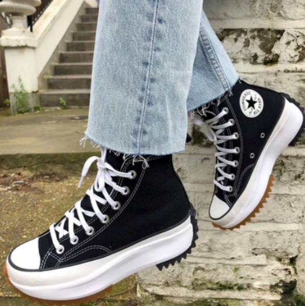圖片 𝐌𝐫.𝐏𝐚𝐧𝐠𝐤𝐚©現貨🖤Converse Run Star Hike 黑 白 增高 厚底 帆布鞋 JW 平民版