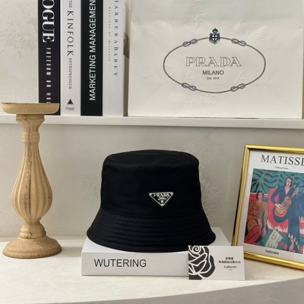 圖片 PRADA 尼龍素面漁夫帽