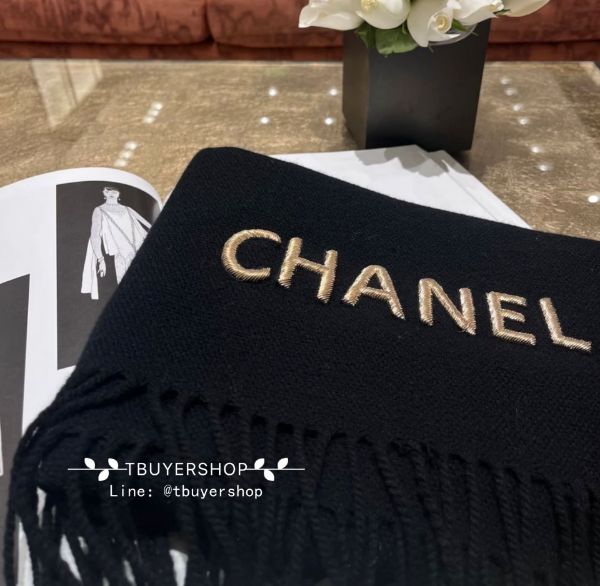 圖片 Chanel 黑金 刺繡logo羊絨圍巾🧣超級百搭