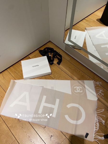 圖片 Chanel 新款字母logo雙面圍巾