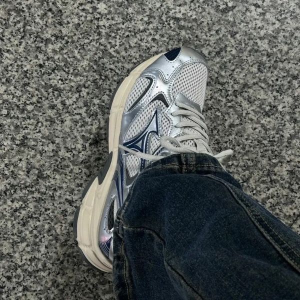 圖片 KTQ STORE 現貨 Mizuno 美津濃Cyclone Speed 2k 美津濃慢跑鞋 銀灰藍色 D1GH222913