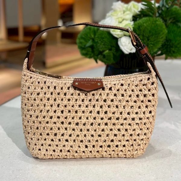 圖片 《現貨最低特價 》Louis Vuitton LV Hills Pochette拉菲草 肩背/手提包