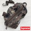 圖片 𝐌𝐫.𝐏𝐚𝐧𝐠𝐤𝐚©現貨🖤Supreme Mesh Mini Duffle Bag 側背包 網狀 洞洞 小包 樹葉 落葉