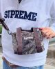 圖片 𝐌𝐫.𝐏𝐚𝐧𝐠𝐤𝐚©現貨🖤Supreme Mesh Mini Duffle Bag 側背包 網狀 洞洞 小包 樹葉 落葉