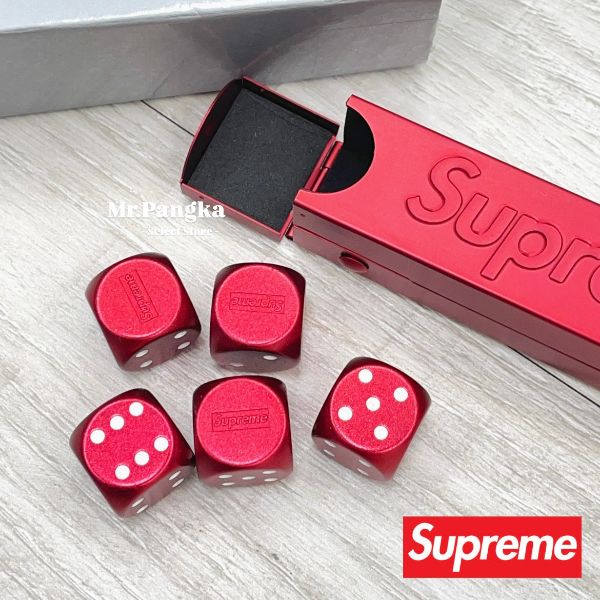 圖片 𝐌𝐫.𝐏𝐚𝐧𝐠𝐤𝐚©現貨❤️Supreme Aluminum Dice Set Logo 骰子 限量