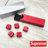 圖片 𝐌𝐫.𝐏𝐚𝐧𝐠𝐤𝐚©現貨❤️Supreme Aluminum Dice Set Logo 骰子 限量