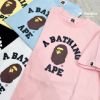 圖片 𝐌𝐫.𝐏𝐚𝐧𝐠𝐤𝐚©現貨❤️BAPE COLLEGE TEE 猿人頭 短T 短袖 大童款 大童裝 上衣