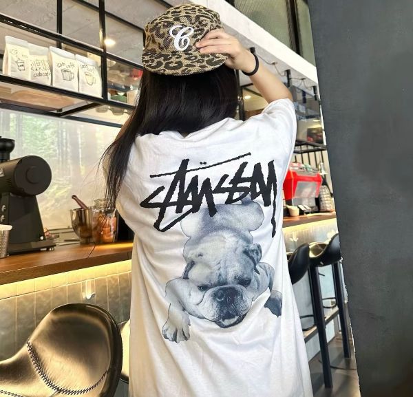 圖片 𝐌𝐫.𝐏𝐚𝐧𝐠𝐤𝐚©現貨 🖤STUSSY STOCK DOG TEE 法鬥 鬥牛犬 短T 短袖 美式 狗狗 上衣