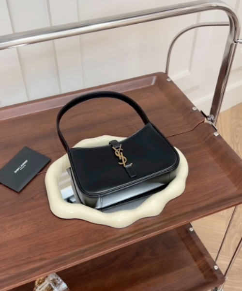 圖片 【YSL】LE5A7迷你腋下包HOBO黑色